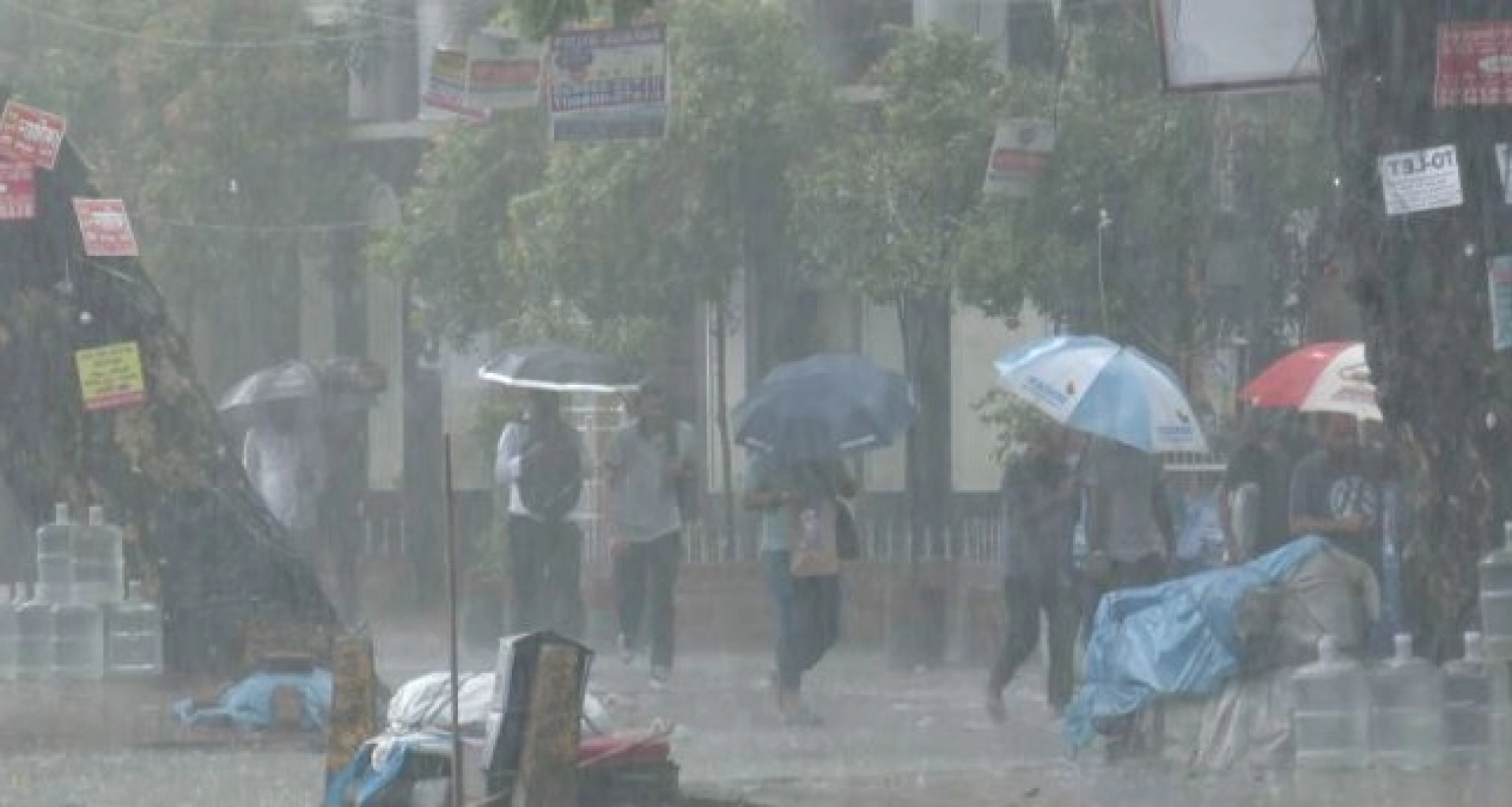 বজ্রসহ বৃষ্টির পূর্বাভাস জানাল আবহাওয়া অফিস