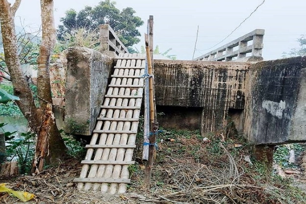 কাজ না করেই প্রকল্পের টাকা আত্মসাৎ, দুদকের জালে আটকা