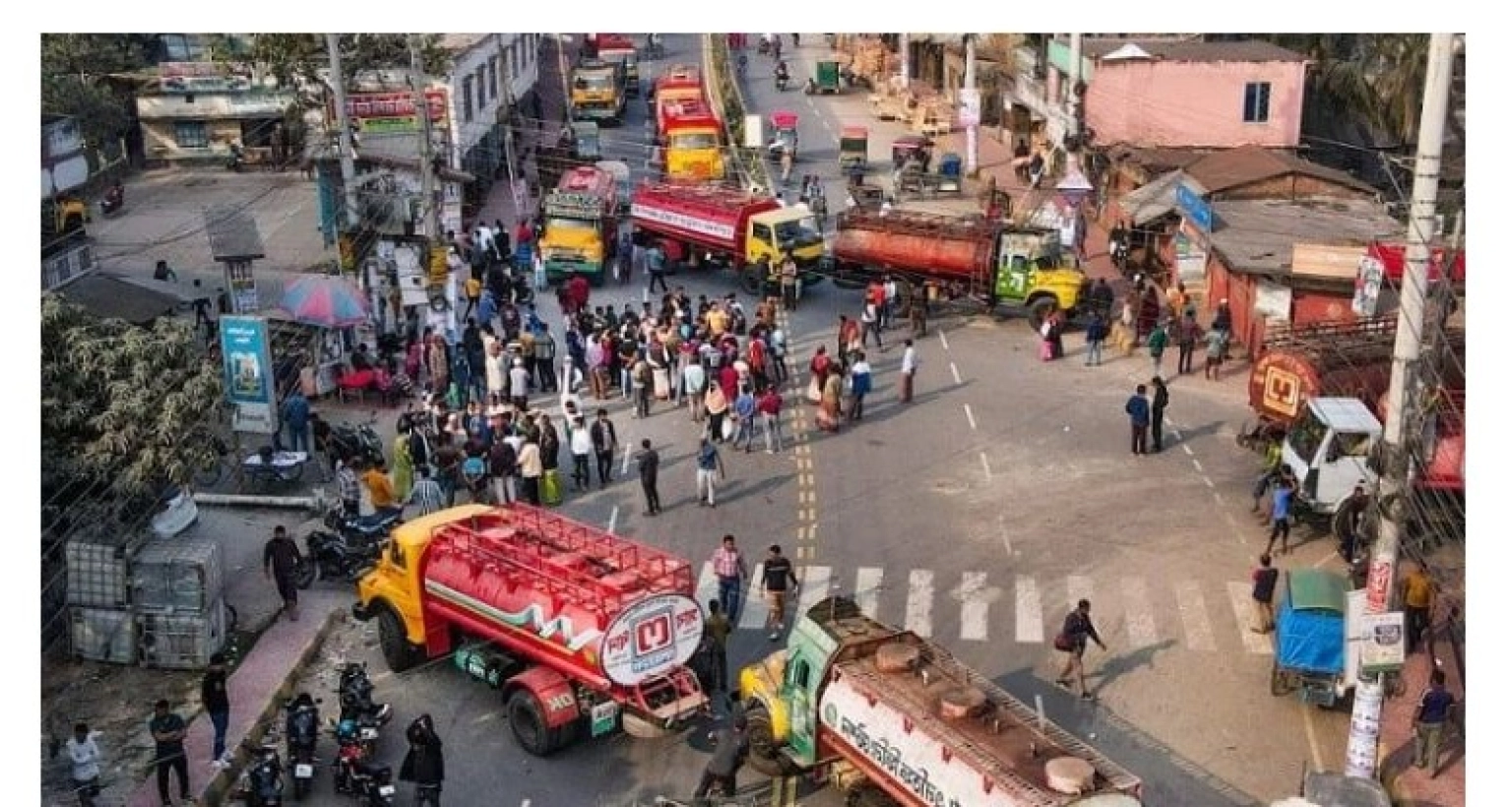 জ্বালানি তেল সরবরাহ বন্ধ যে ১৬ জেলায়!