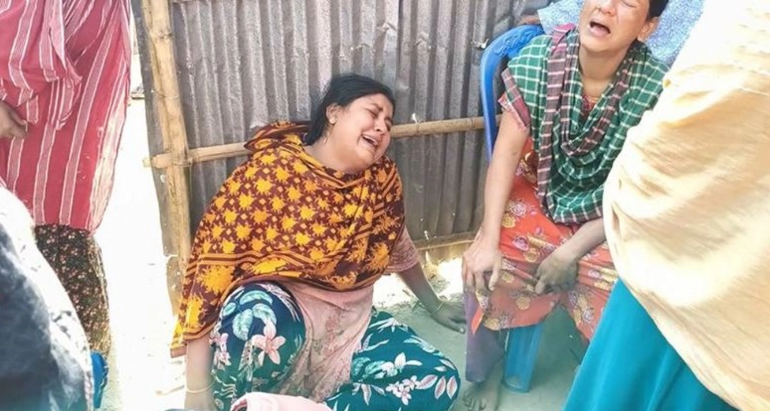 ‘মা আমাকে অনেক আদর করত, কোথাও যেতে দিত না, এই জেদ থেকে তাকে মেরে ফেলি’