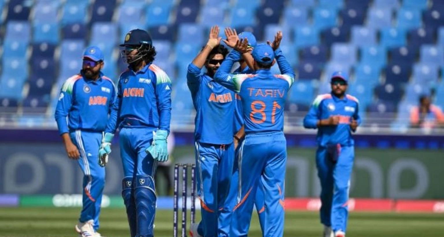 অজিদের ৪ উইকেটে হারিয়ে ফাইনালের টিকিট পেল ভারত