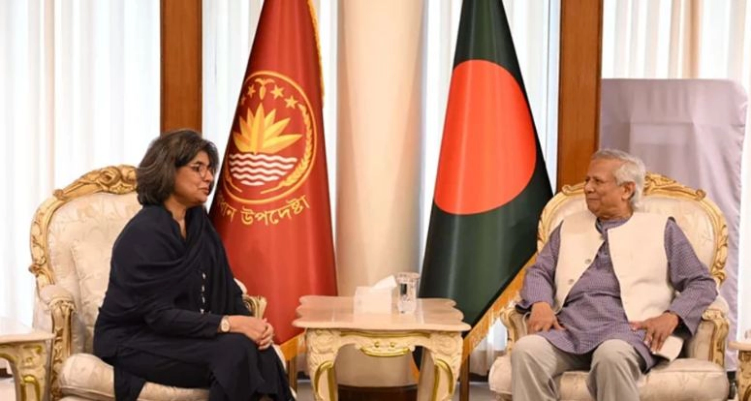 পাকিস্তানের সঙ্গে সম্পর্ক আরও জোরদারের আহ্বান প্রধান উপদেষ্টা ড. ইউনূসের
