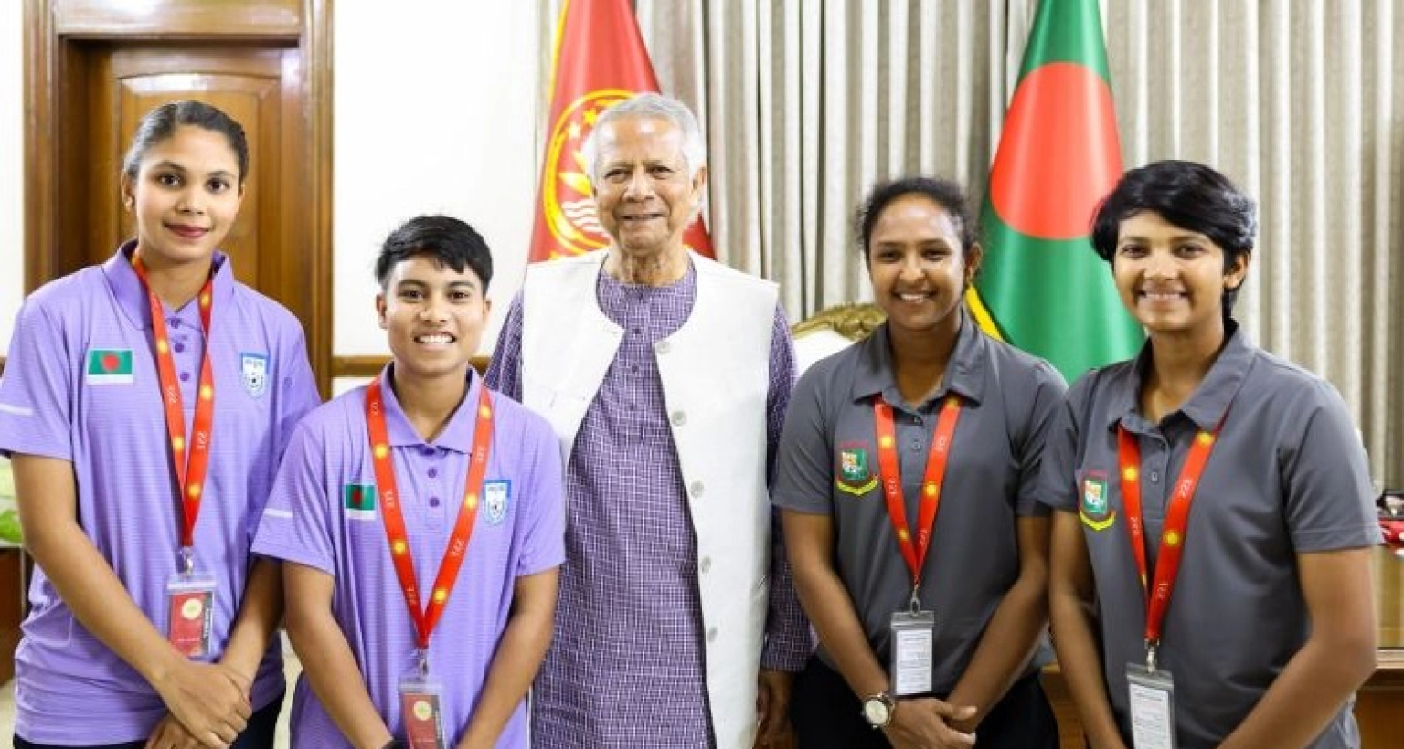 প্রধান উপদেষ্টার সফরসঙ্গী হিসেবে কাতার যাচ্ছেন চার নারী খেলোয়াড়