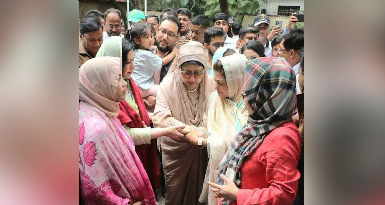 এই দৃশ্যটি অনেক দিন পর দেখল দেশবাসী