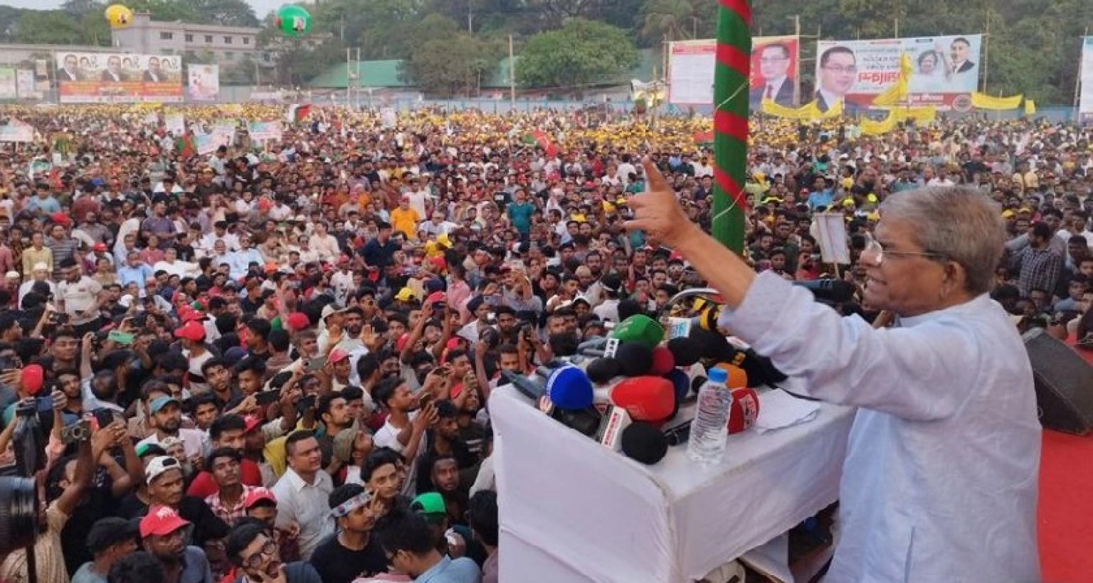 'দেশের ১৮ কোটি মানুষ আওয়ামী লীগকে চায় না'