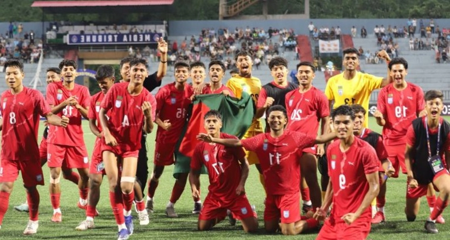 ২-১ গোলে জিতে ফাইনালে বাংলাদেশ