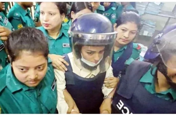কাঠগড়ায় কাঁদলেন নুসরাত ফারিয়া