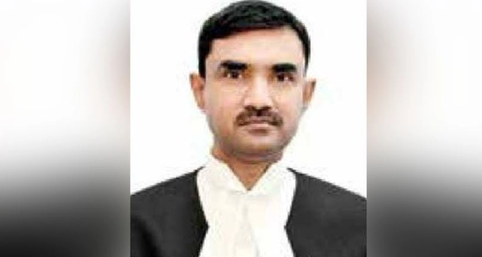  রাষ্ট্রপতির আদেশক্রমে আরও এক বিচারপতিকে অপসারণ