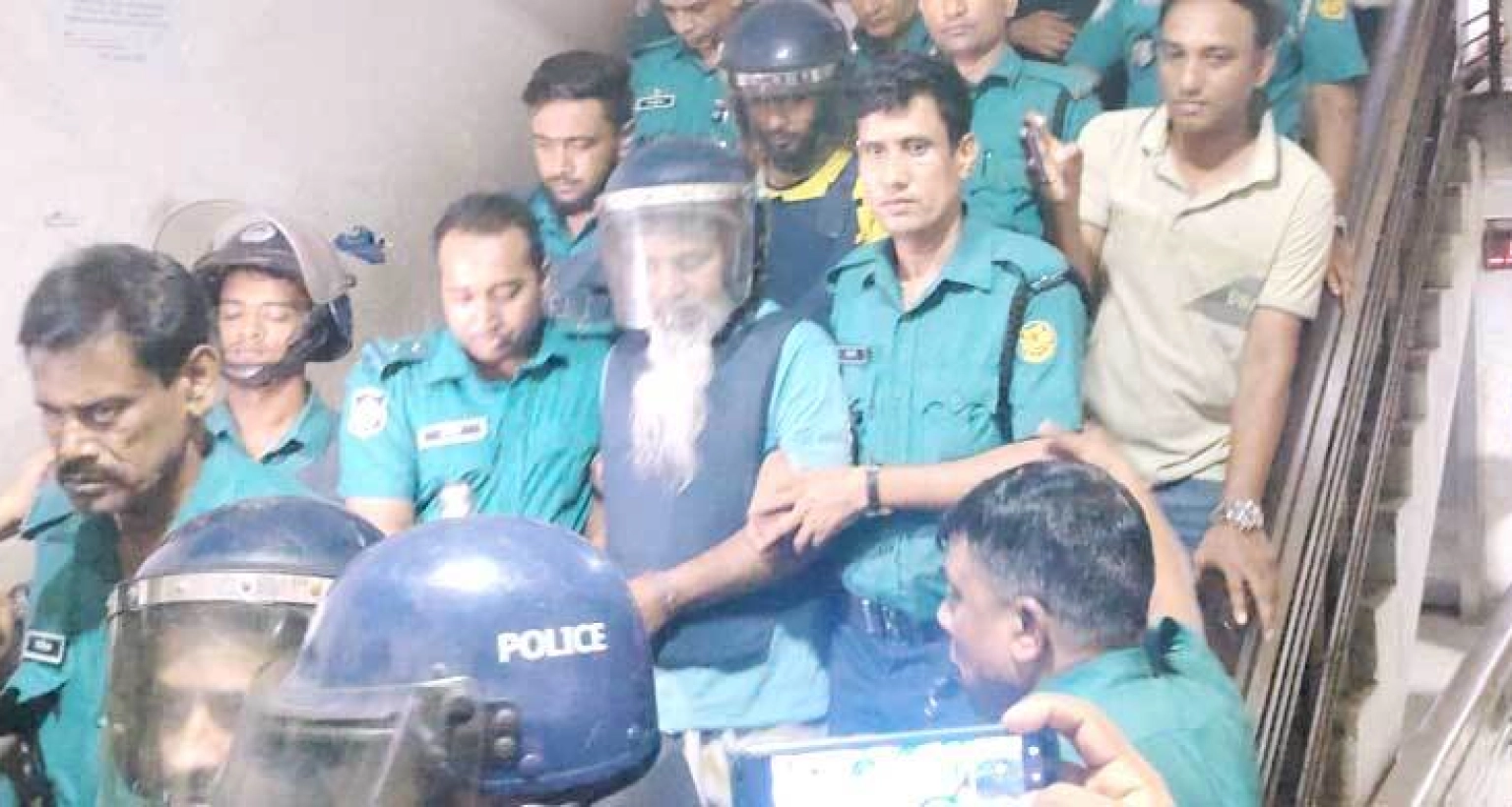 আমাকে আড়াই বছর আয়না ঘরে রাখা হয়েছে: সুব্রত বাইন