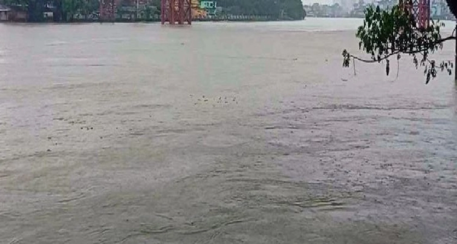 বিপৎসীমার ওপরে দুই নদীর পানি, যে জেলাজুড়ে বন্যার আশঙ্কা