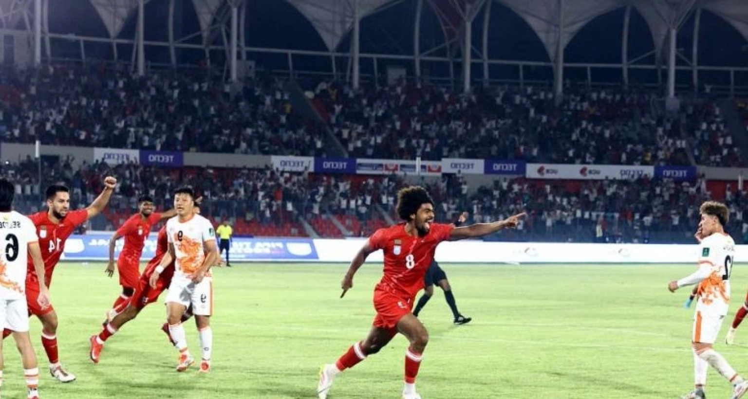 নিজের অভিষেক রাঙালেন হামজা, ২-০ গোলে বাংলাদেশের জয়