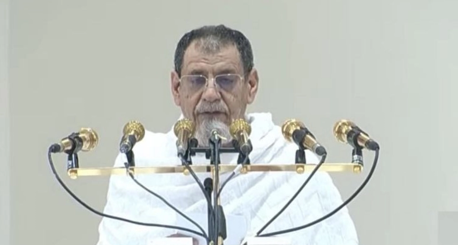 শুরু হয়েছে পবিত্র হজের খুতবা
