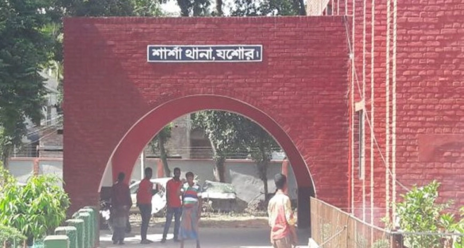 আ.লীগ কর্মীরা একজোট হয়ে বিএনপি কর্মীকে কুপিয়ে হত্যা