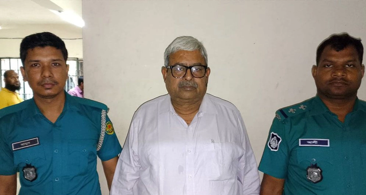 আ. লীগের সাবেক এমপি ঢাকায় গ্রেফতার