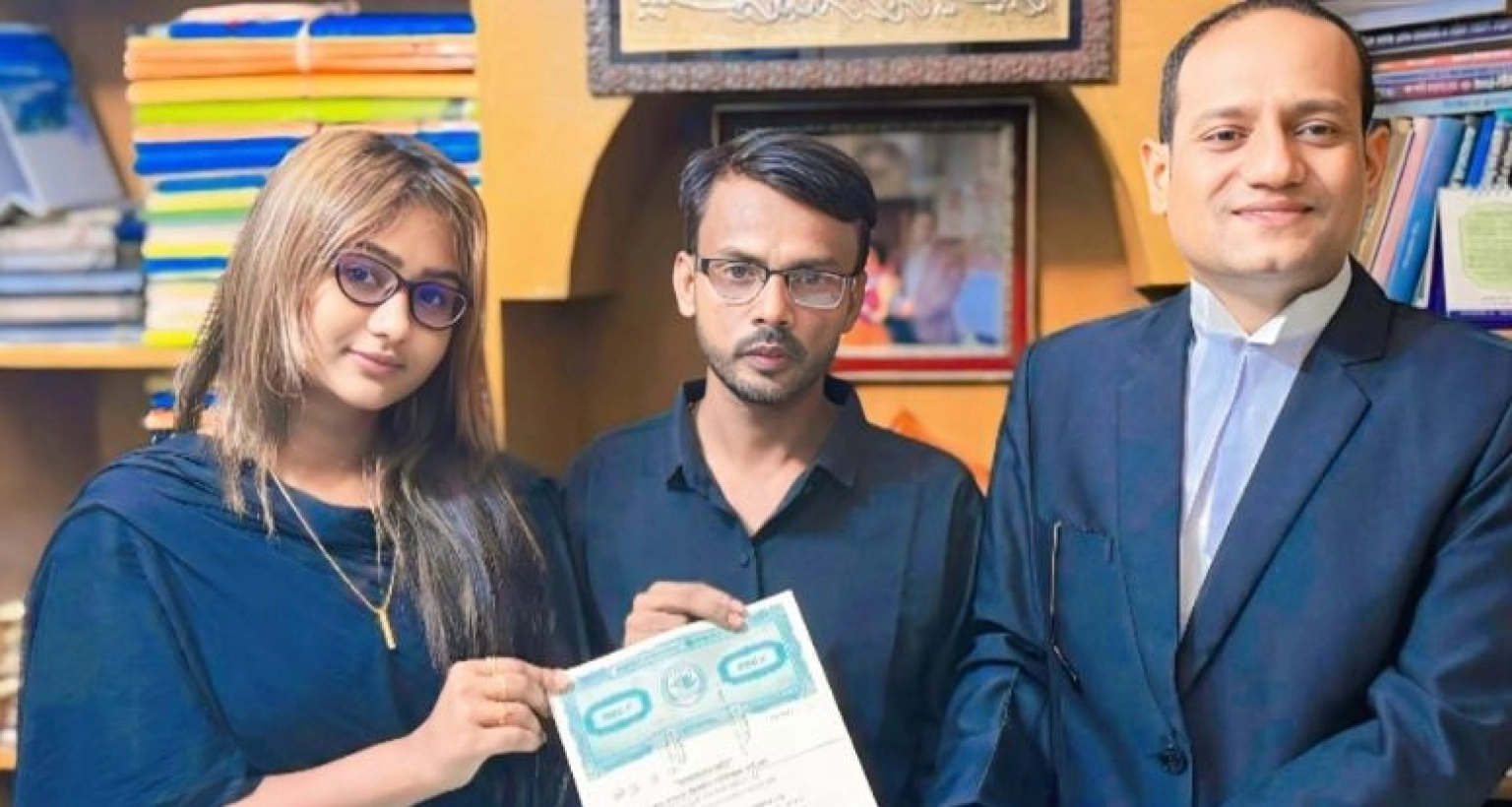 সকল বিভেদ ভুলে এবার এক হলেন হিরো আলম-রিয়ামনি