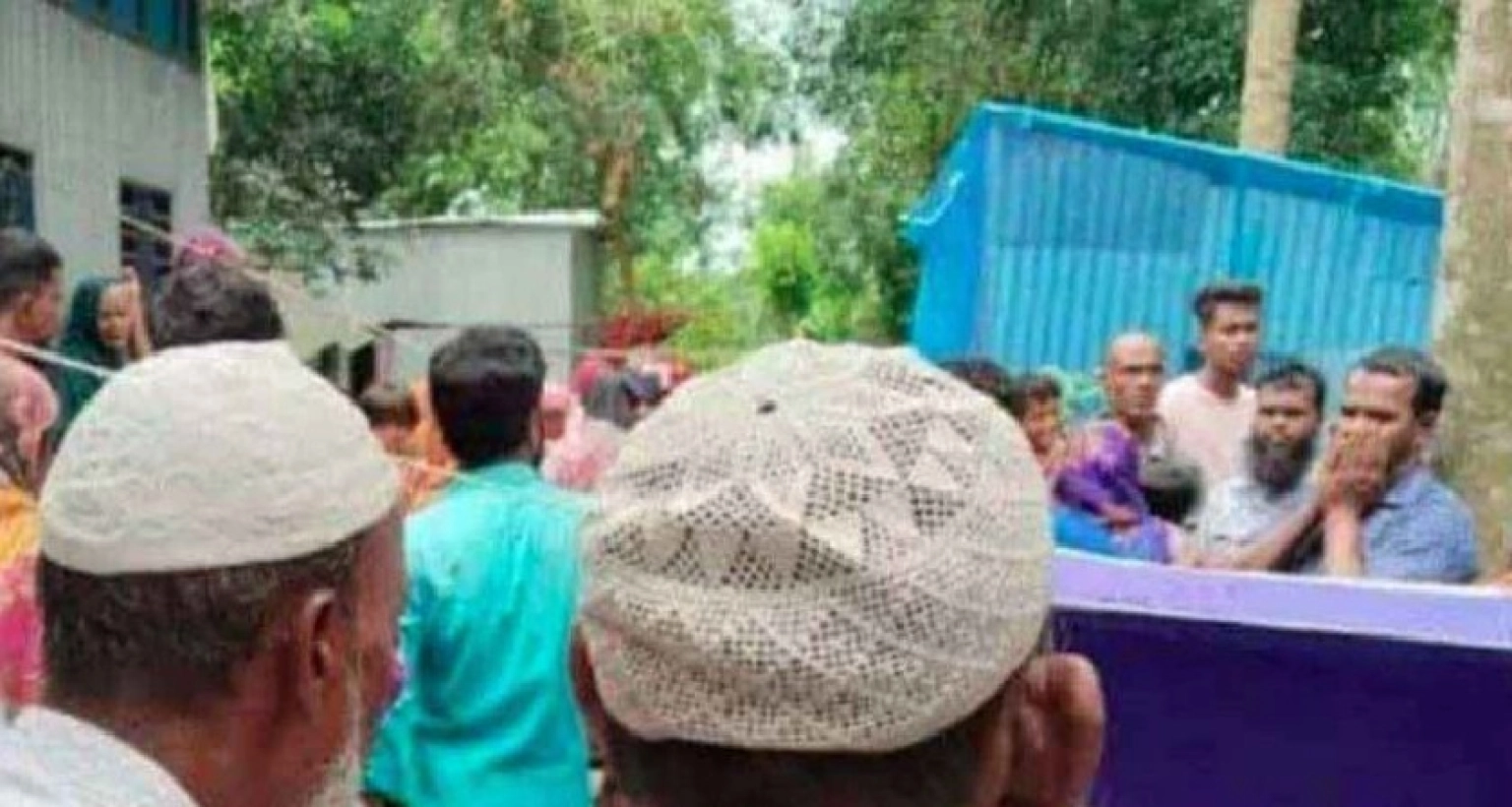 মোটরসাইকেল কেনার টাকা না দেওয়ায় বাবাকে পিটিয়ে হত্যা করল ছেলে