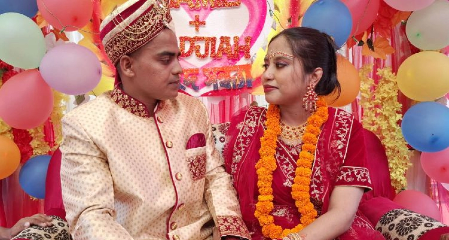 প্রেমের টানে নওগাঁয় ছুটে এলেন মালয়েশিয়ান তরুণী