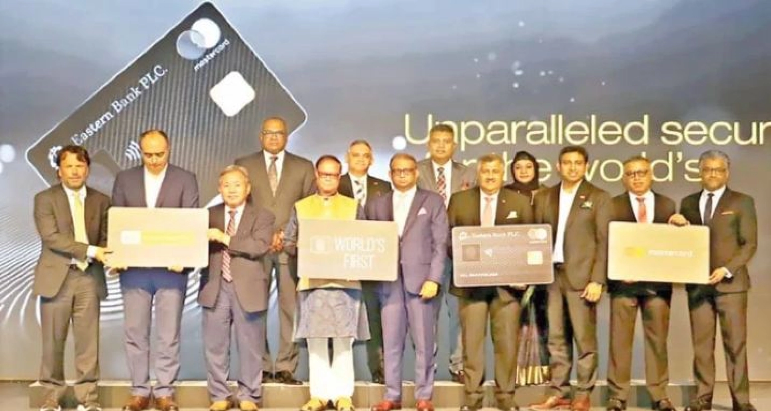 এটি বিশ্বে প্রথম এ জাতীয় কার্ড যা বাংলাদেশে চালু হলো 