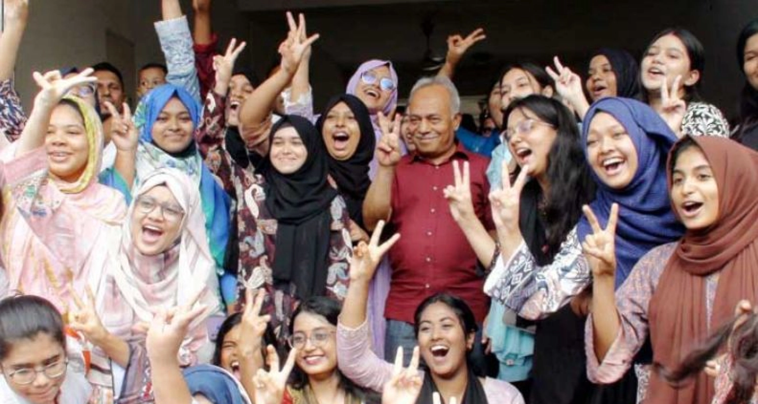 জিপিএ-৫ পেয়েছে যে স্কুলের ৩২০ শিক্ষার্থীর সবাই!