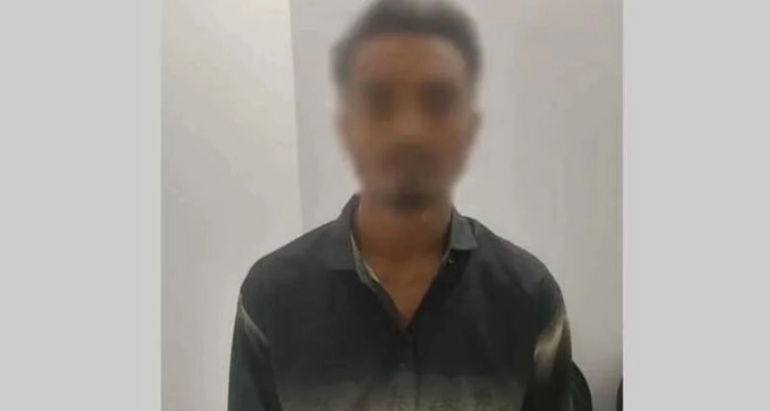আলোচিত ‘কব্জিকাটা গ্রুপ’, যেভাবে রাজমিস্ত্রি থেকে সন্ত্রাসী গ্রুপের প্রধান আয়েশা!