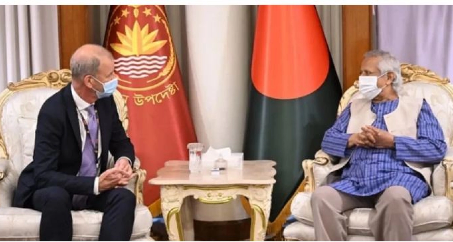 আপনারা চমৎকার কাজ করছেন, ড. ইউনূসকে বিশ্বব্যাংকের ভাইস প্রেসিডেন্ট