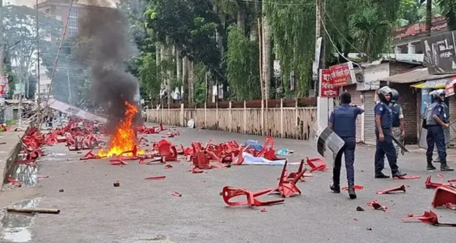 রণক্ষেত্র গোপালগঞ্জ, ১৪৪ ধারা জারি