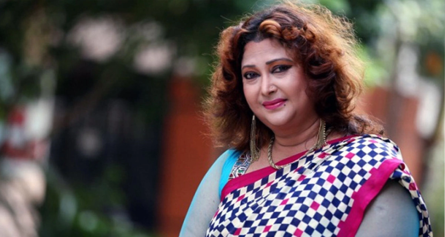 জিয়াউর রহমান আমাকে সাইকেল উপহার দিয়েছিলেন: রিনা খান