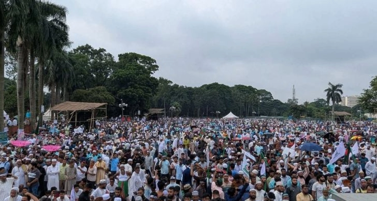  রীতিমতো ঢল নামলো জামায়াত নেতাকর্মীদের, মহাসমাবেশস্থল সকালেই কানায় কানায় পূর্ণ 