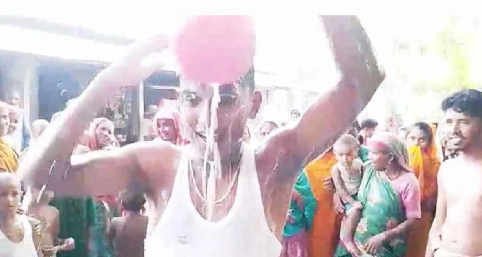 রিয়া মনিকে তালাক দিয়ে ২৫ কেজি দুধ দিয়ে গোসল!