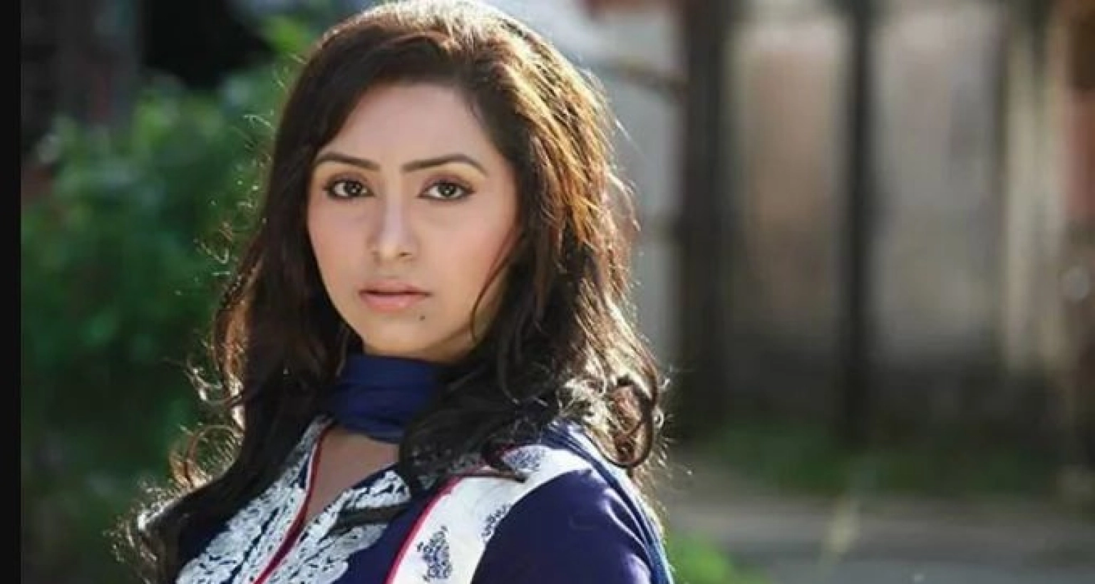 'আমার আব্বুকে খুঁজে পাওয়া যাচ্ছে না'
