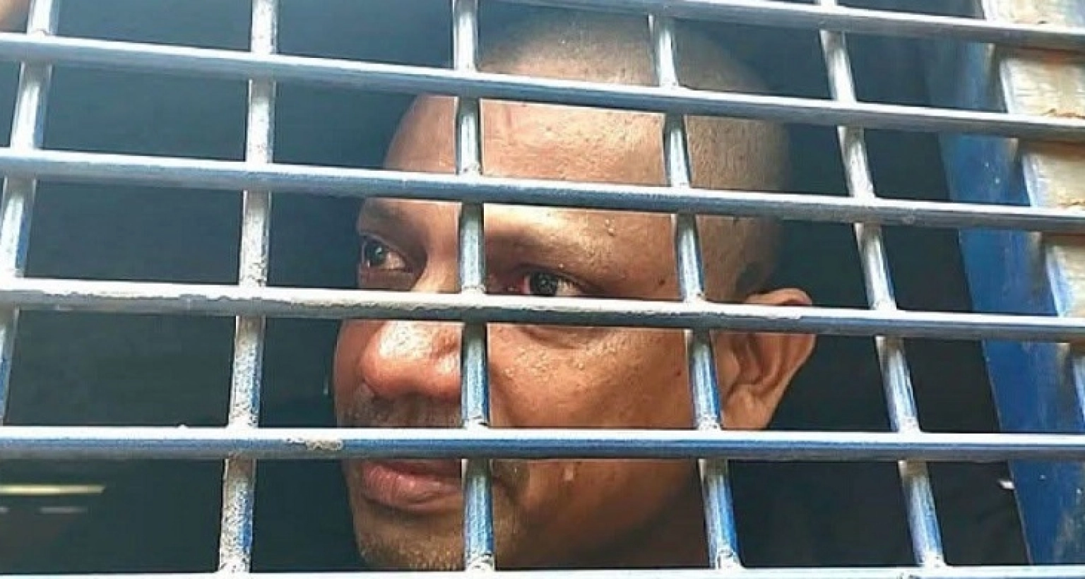 প্রিজনভ্যানে অঝোরে কাঁদলেন পলক, একজন বললেন ‘ভাই কাইন্দেন না’