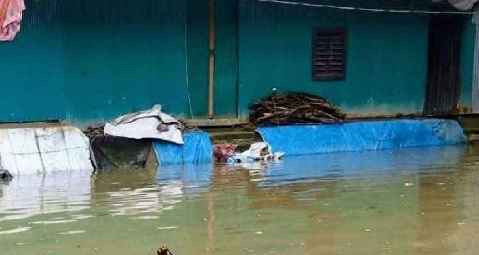 নিম্নচাপের প্রভাবে ১১টি গ্রাম প্লাবিত, তলিয়ে গেছে ঘরবাড়ি, ফসলি জমি ও সড়ক