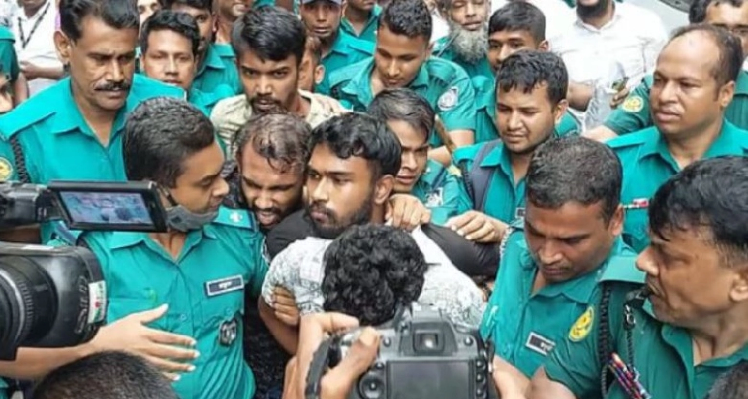 'তারা চাঁদাবাজি করে সেই চাঁদাবাজির দায় বিএনপির ওপর চাপাচ্ছে'