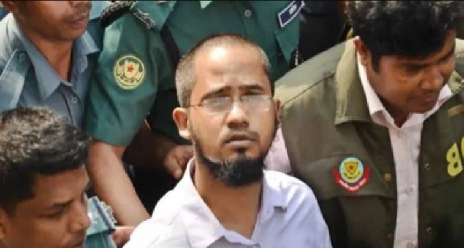 জামিন পেলেন ব্লগার অভিজিৎ হত্যা মামলায় যাবজ্জীবন সাজাপ্রাপ্ত ফারাবী