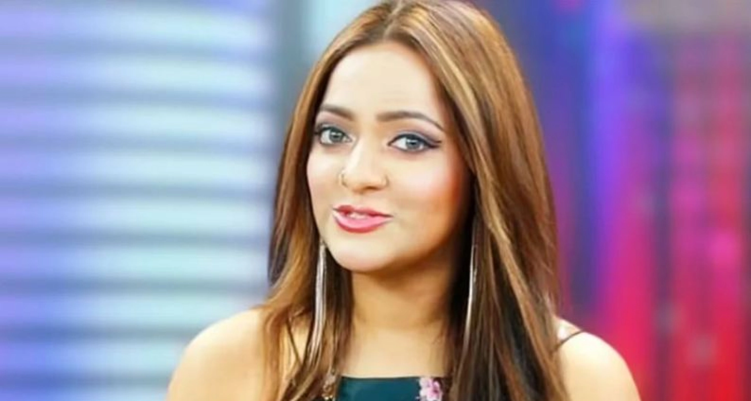কলকাতায় বাংলাদেশি মডেল শান্তা পাল গ্রেপ্তার