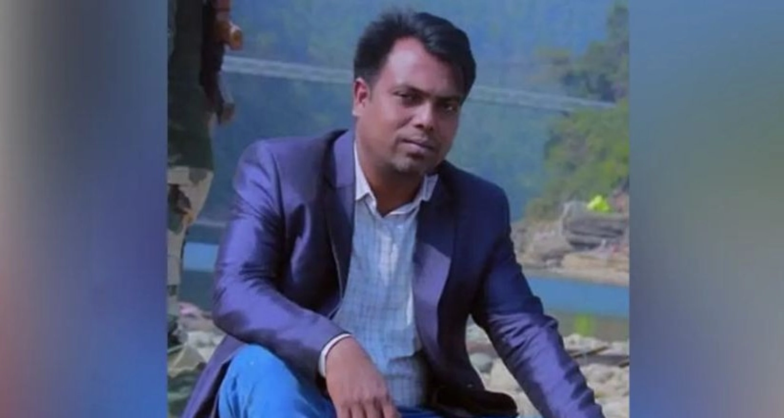 চাঁদাবাজি নিয়ে লাইভ করায় সাংবাদিককে জবাই করে হত্যা