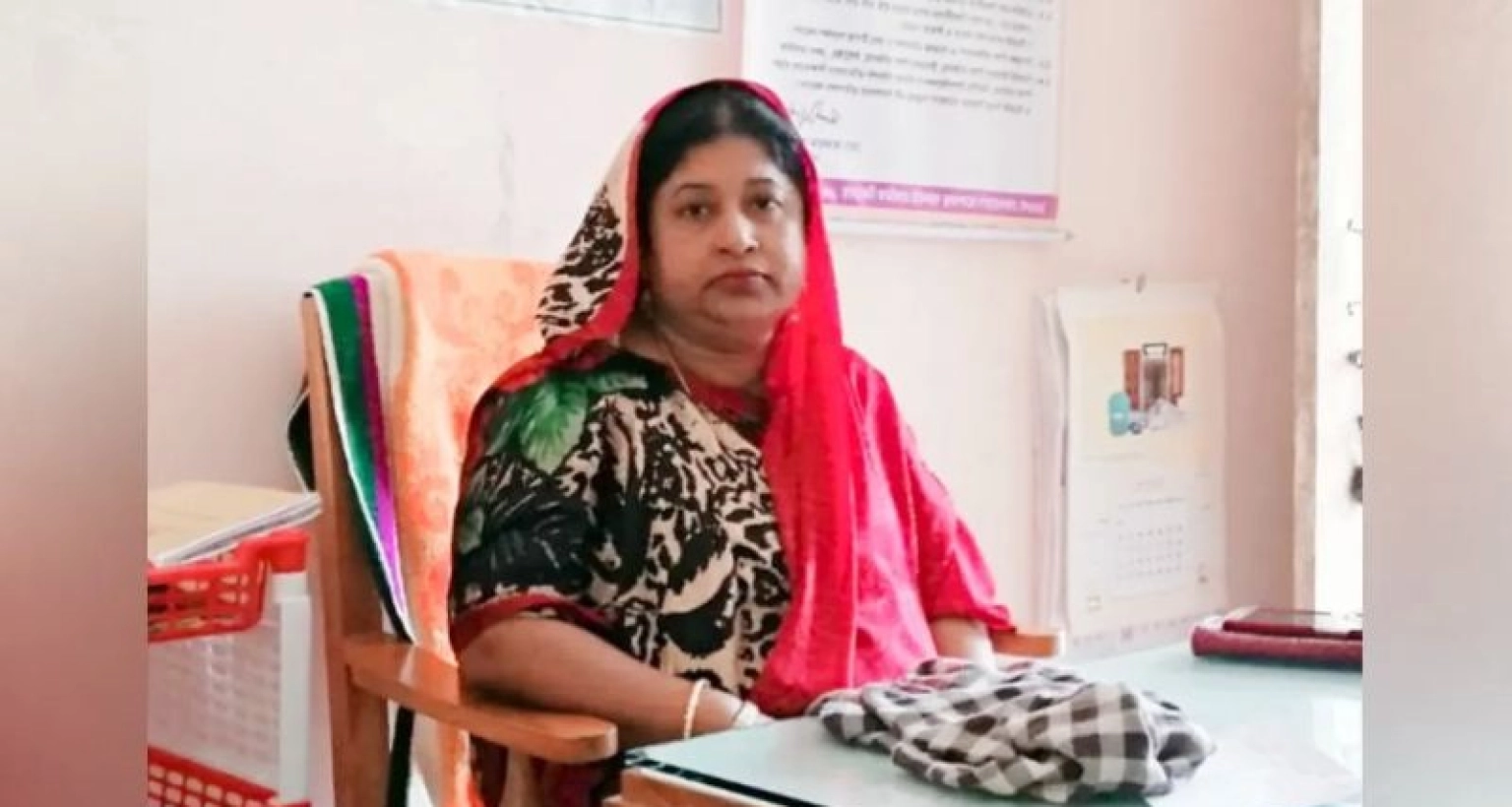 এবার বরখাস্ত করা হলো বঙ্গবন্ধুর ছবি টানানো সেই শিক্ষিকাকে