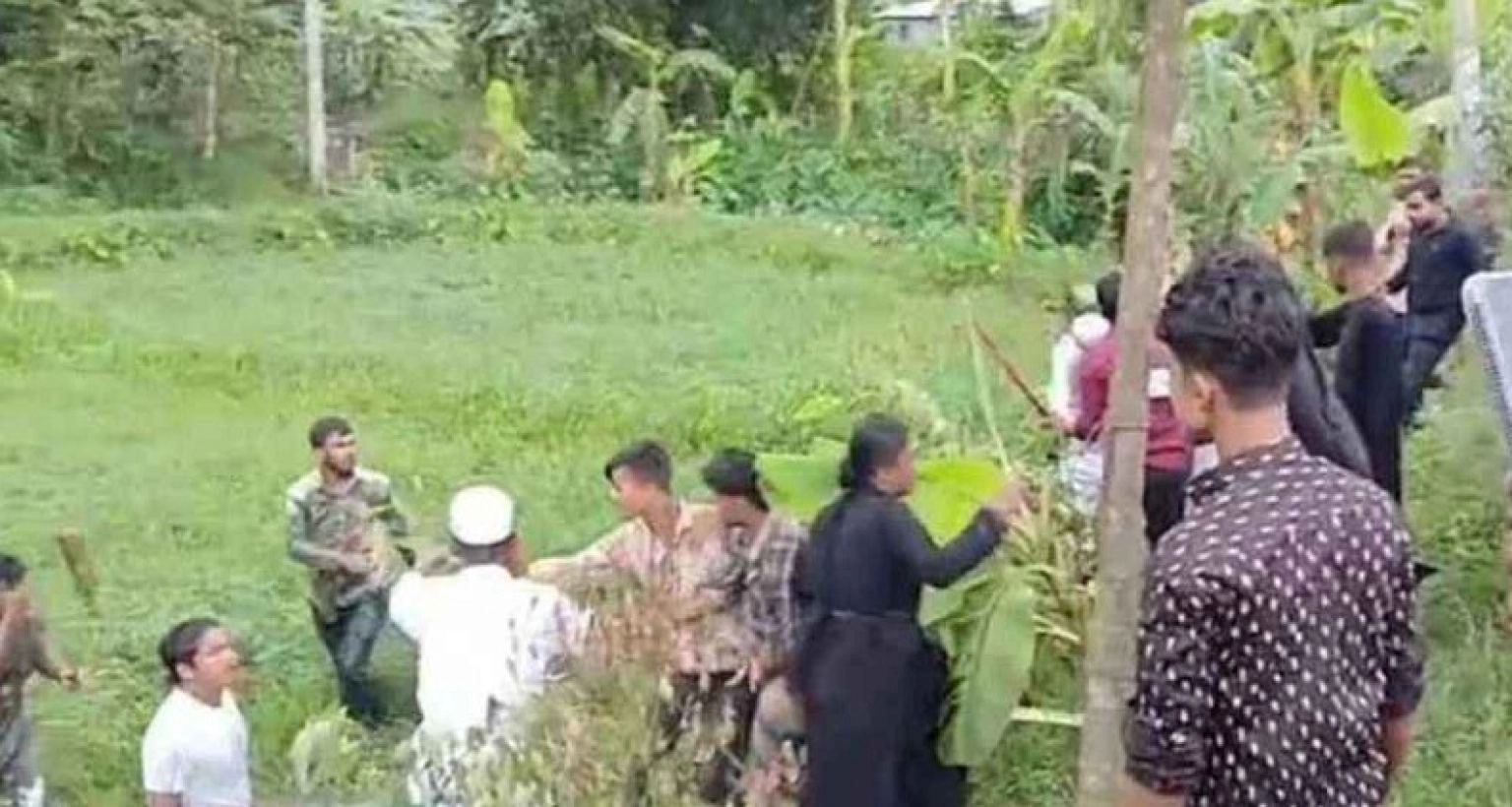 দাওয়াত না পেয়ে বি‌য়ে‌র অনুষ্ঠানে হামলা, অতঃপর... 