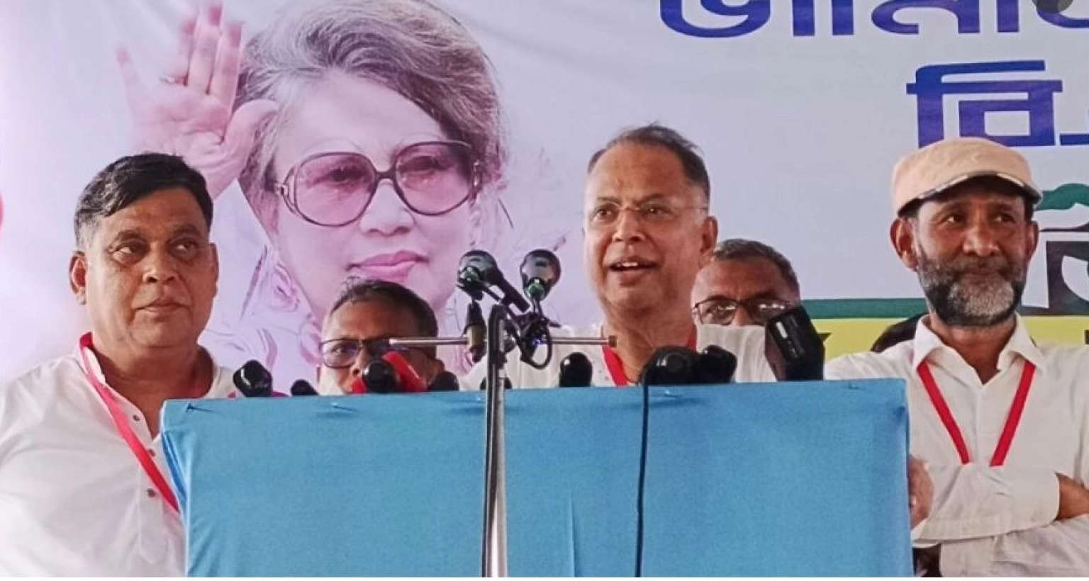 বাপের সম্পত্তি বানিয়ে ৭১-এর মুক্তিযুদ্ধকে পঁচিয়ে দিয়েছে শেখ হাসিনা: টুকু