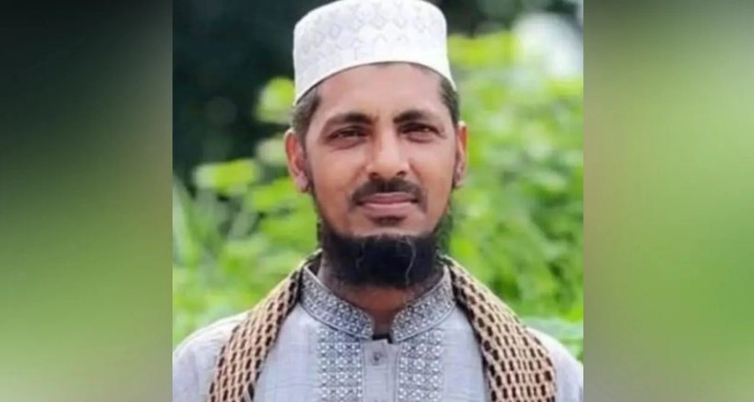 নামাজ শেষে বেরিয়ে সড়ক দুর্ঘটনায় মসজিদের ইমামের মৃত্যু