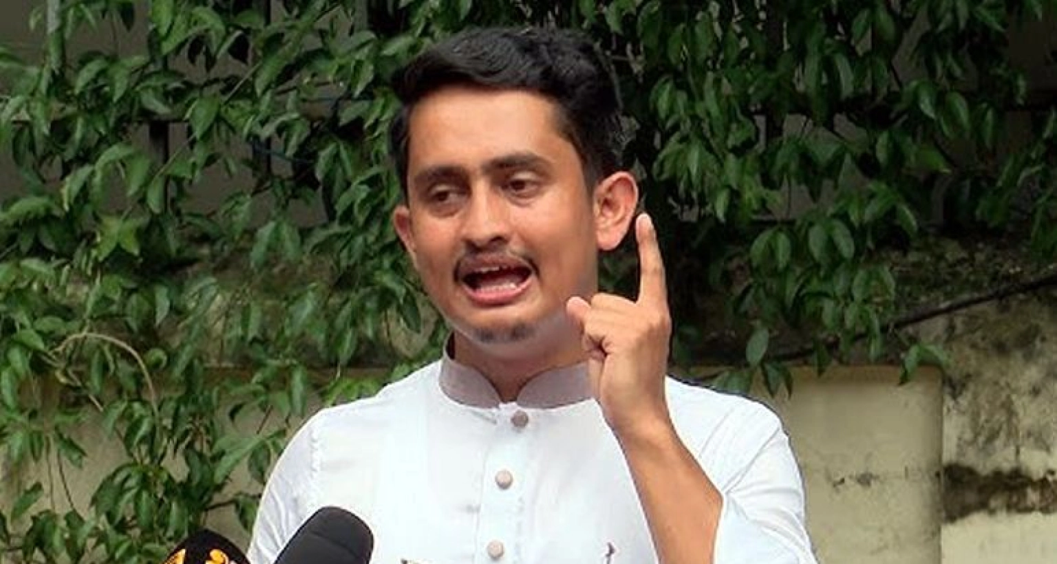বুয়েট শিক্ষার্থীদের রক্তাক্ত করার সাহস প্রশাসন কোথায় পায় : সারজিস আলম
