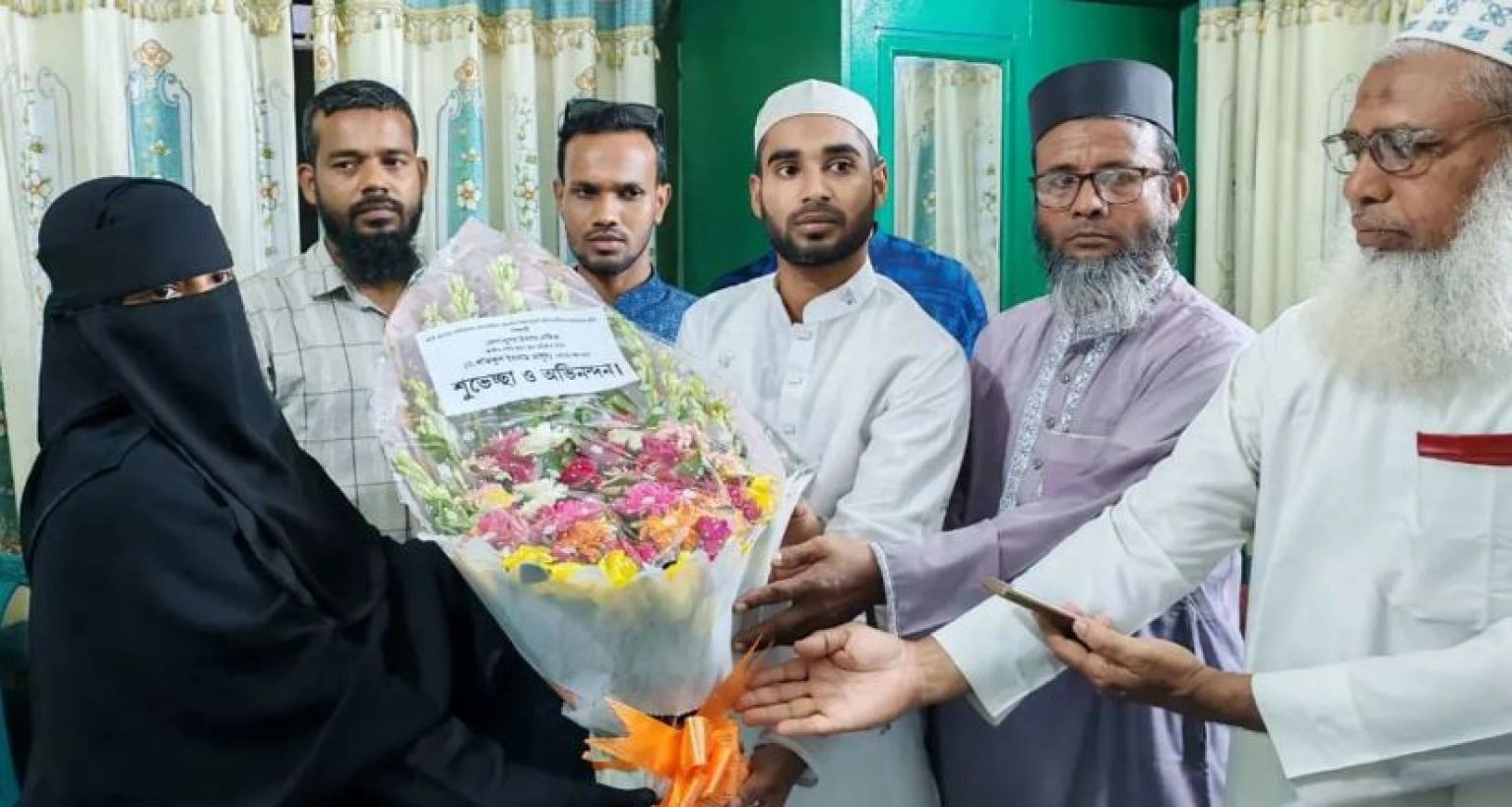 পটুয়াখালীর নাফিজা জাতীয় পর্যায়ে কোরআন প্রতিযোগিতায় প্রথম হয়েছেন