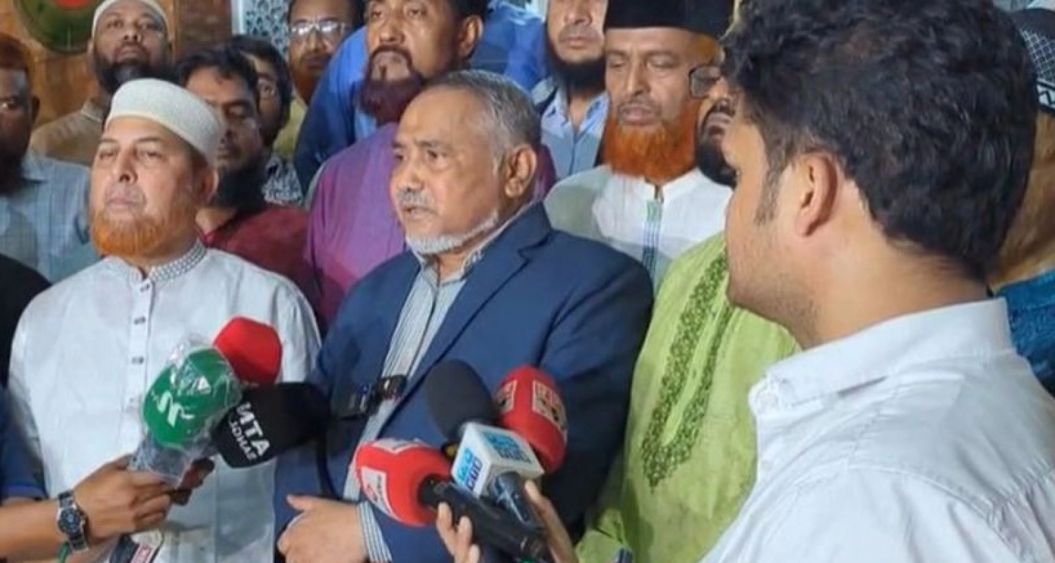 নুরের চিকিৎসার খোঁজখবর নিতে হাসপাতালে জামায়াতের শীর্ষ নেতারা