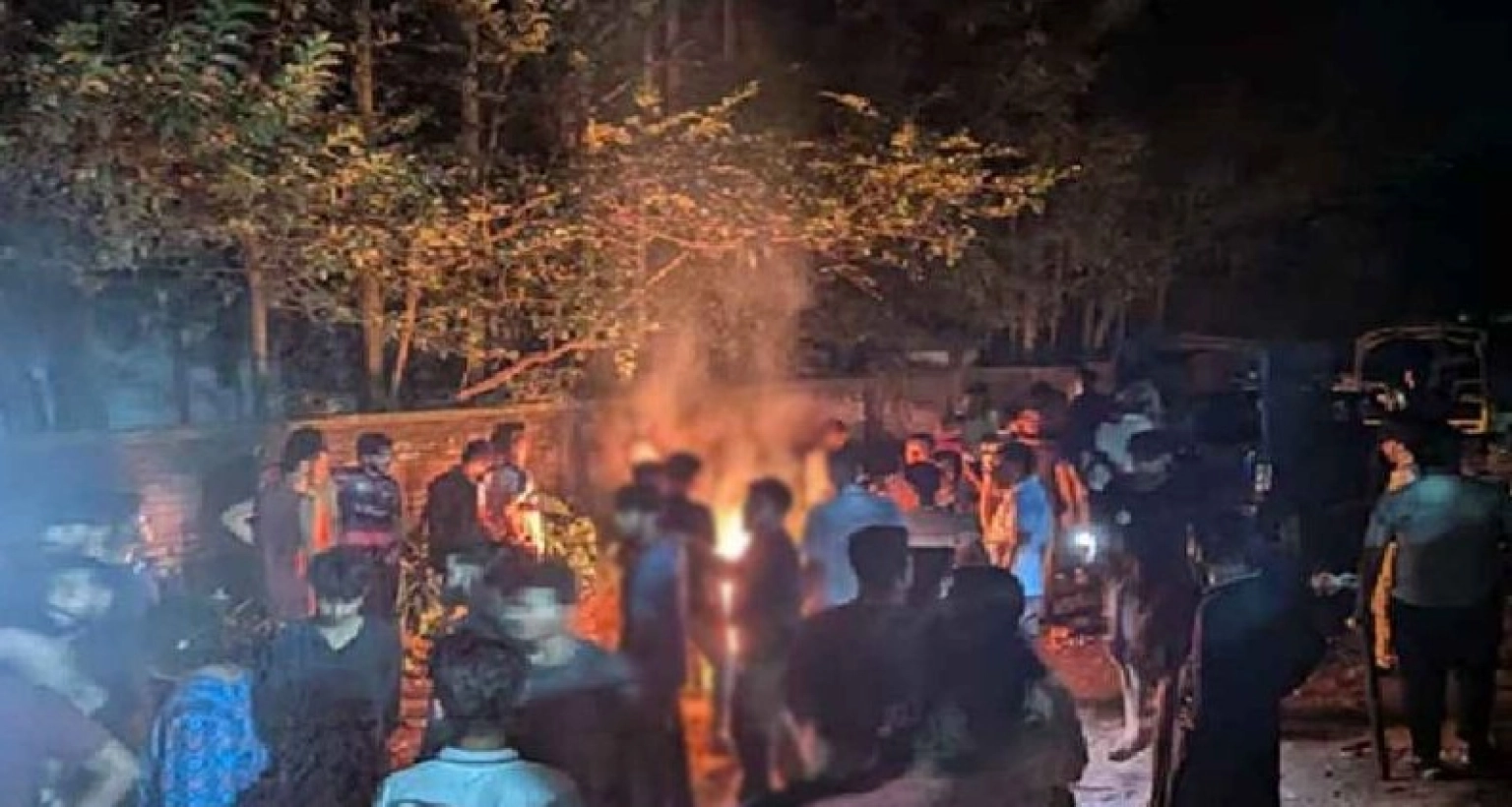 ভয়াবহ সংঘর্ষ, আহত অর্ধশতাধিক শিক্ষার্থী, সেনাবাহিনী মোতায়েন 