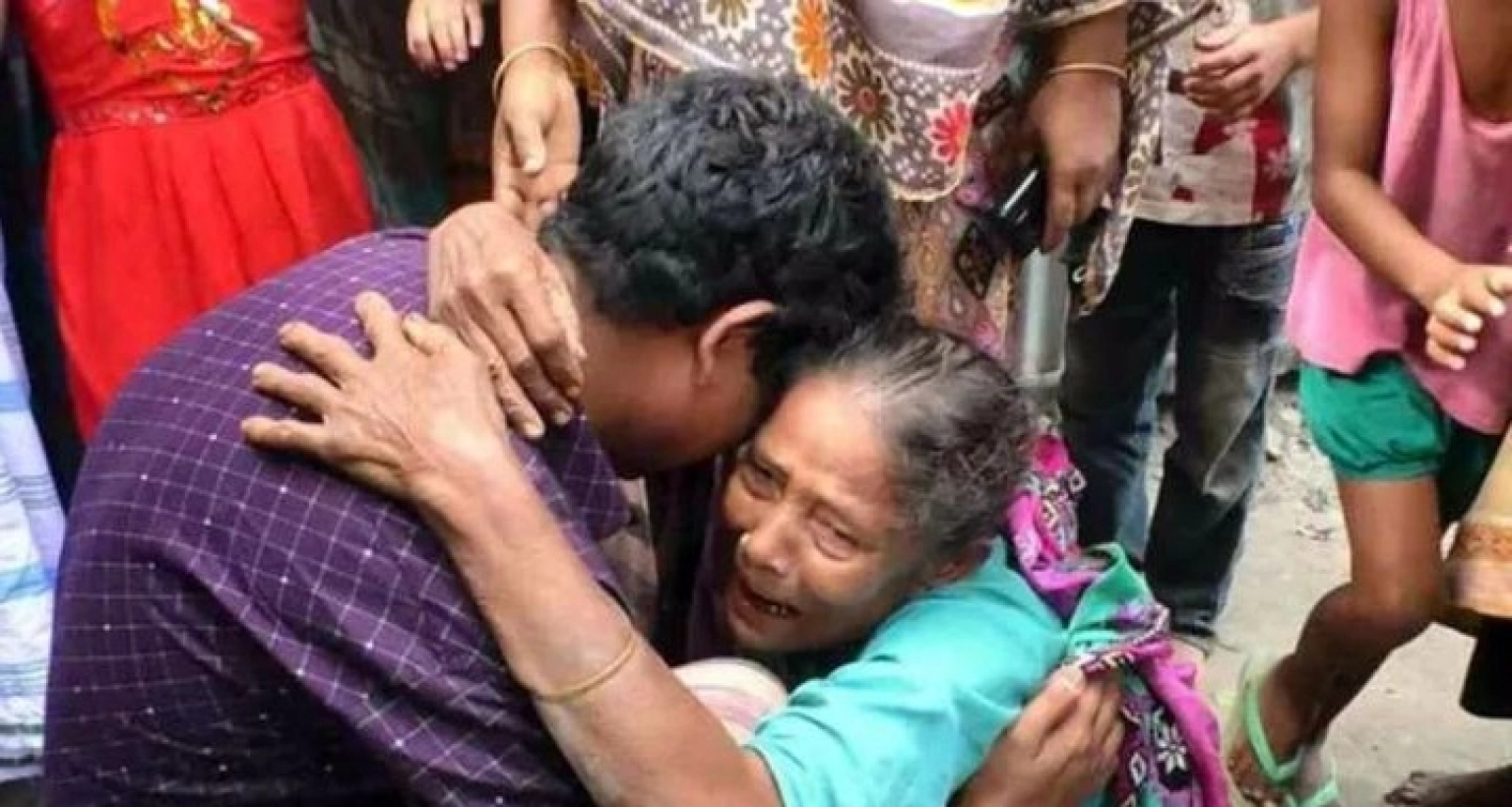 হারিয়ে যাওয়া সন্তানকে ২৮ বছর পর খুঁজে পেলেন মা-বাবা