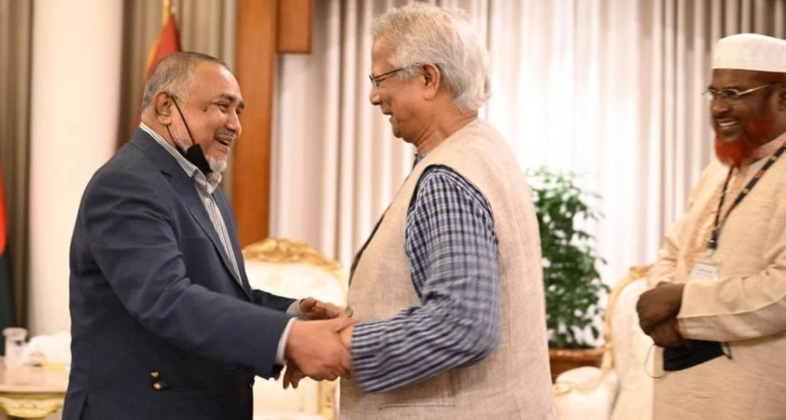 যে তিন বিষয়ে জামায়াতকে আশ্বস্ত করলেন প্রধান উপদেষ্টা ড. ইউনূস