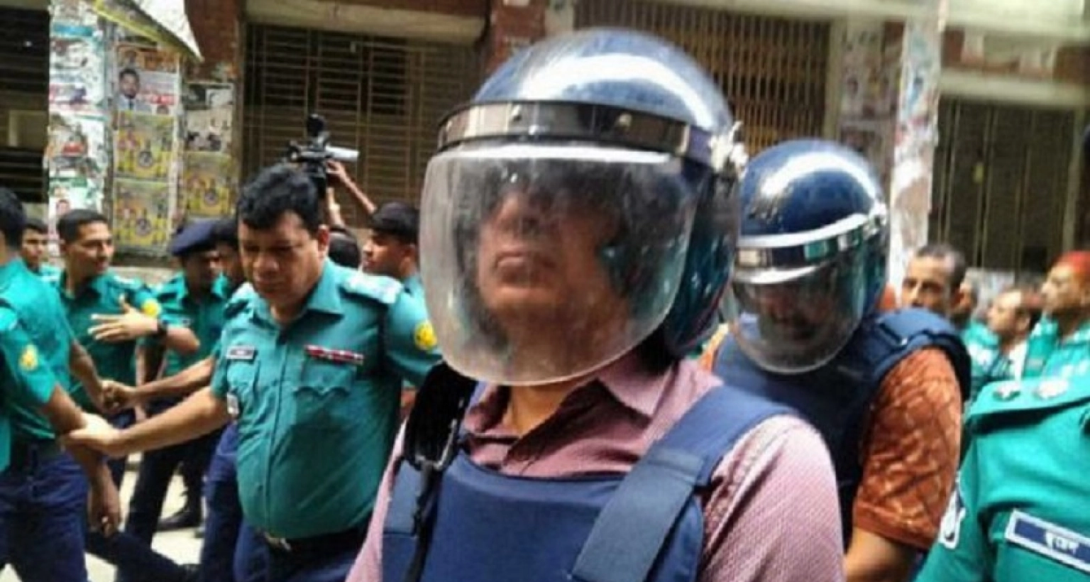 যে দুইজনের নির্দেশে  জুলাই-আগস্ট গণহত্যা, জানালেন রাজসাক্ষী হওয়া সাবেক আইজিপি
