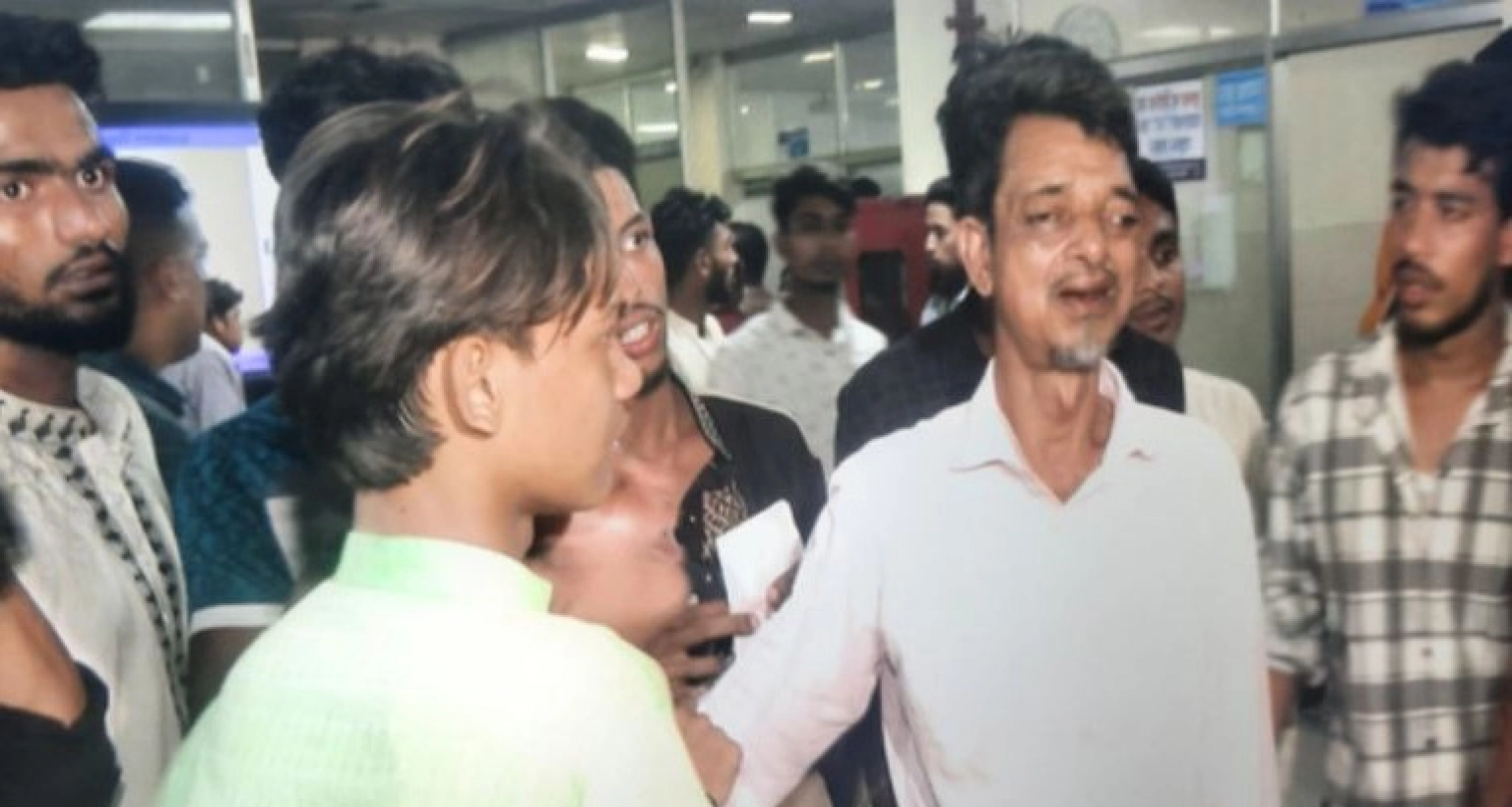 চট্টগ্রামে জশনে জুলুসে পদদলিত হয়ে দুজনের মৃত্যু!