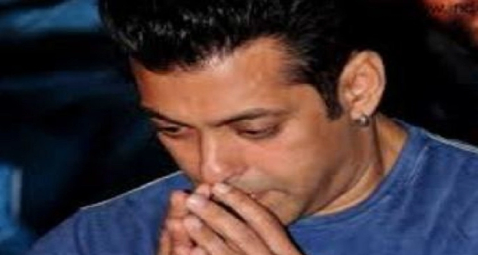 প্রকাশ্যে কেঁদে ফেললেন সালমান খান!