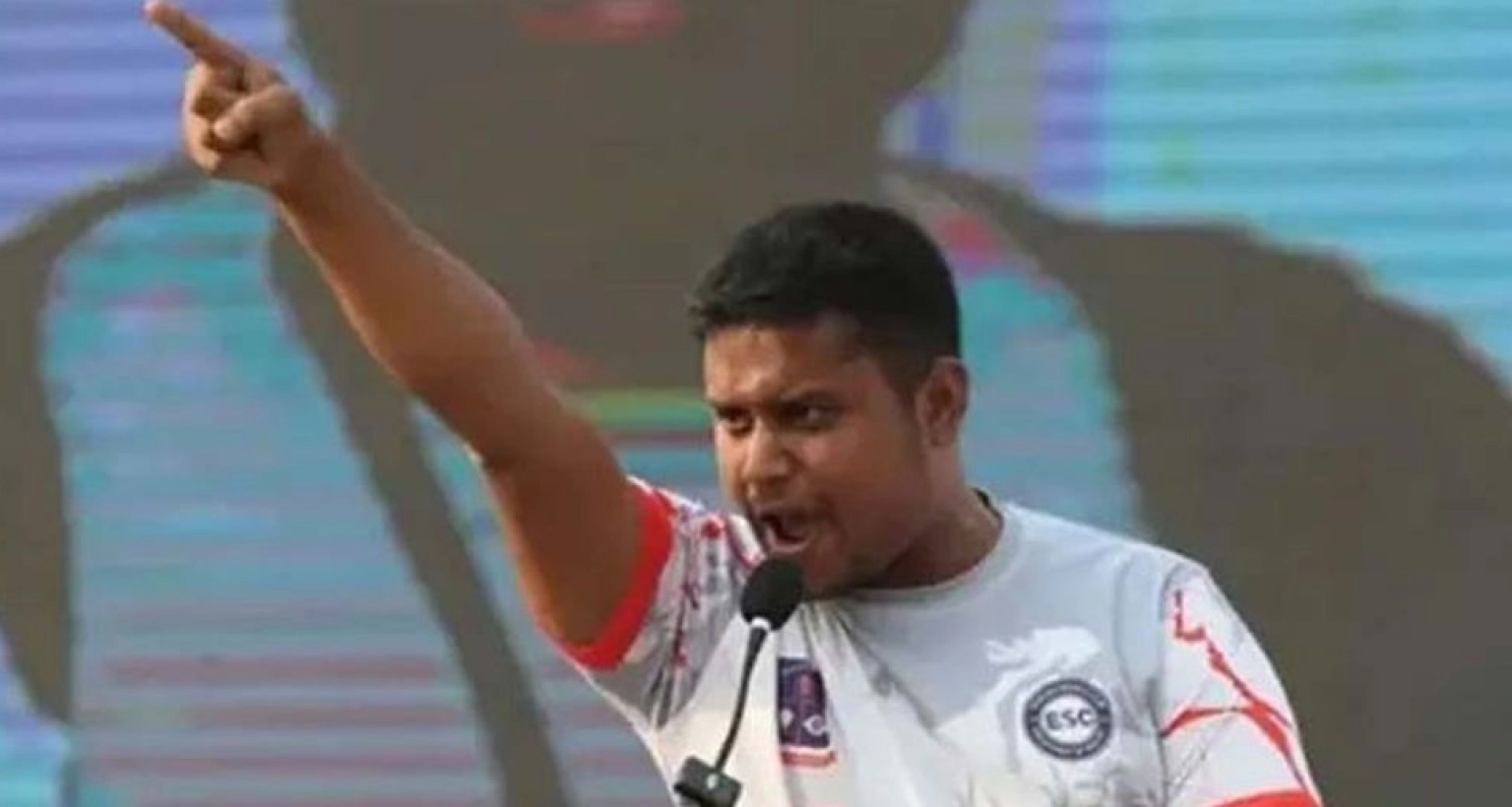 প্রয়োজনে শুধু দশজন ভালো মানুষ নিয়ে রাজনীতি করব : হাসনাত আব্দুল্লাহ